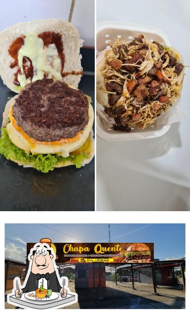 A comida e exterior do restaurante