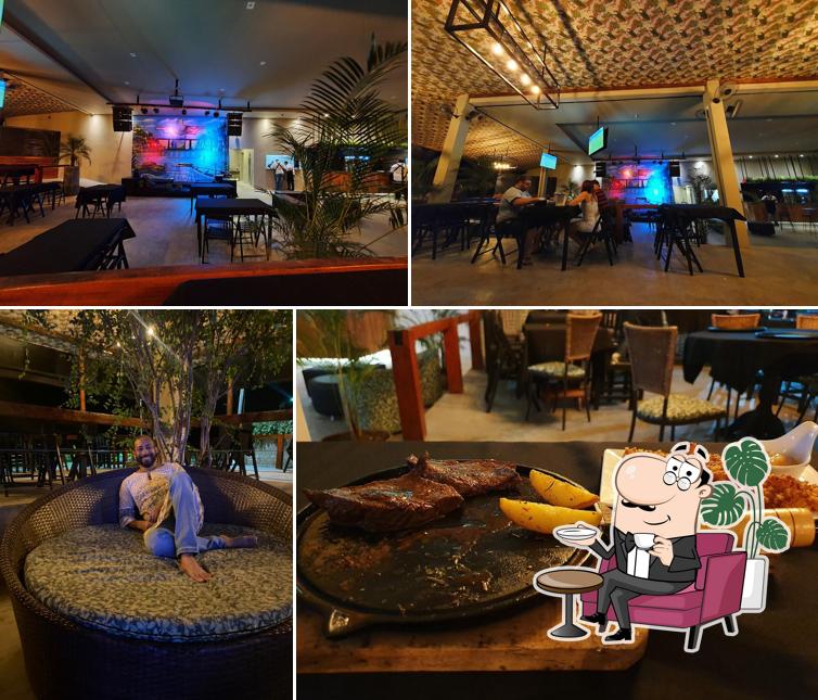 O interior do Rio Bar e Restaurante