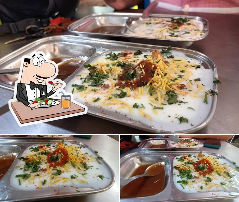 Chaat at Joshi Samosa Chaha