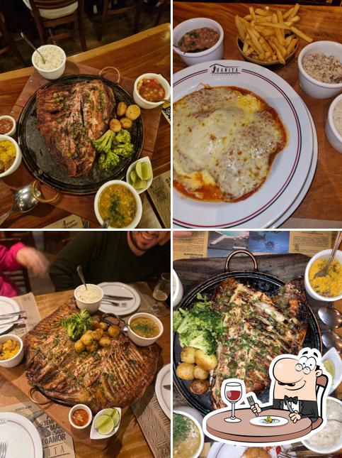 Platos en Juanita Restaurante