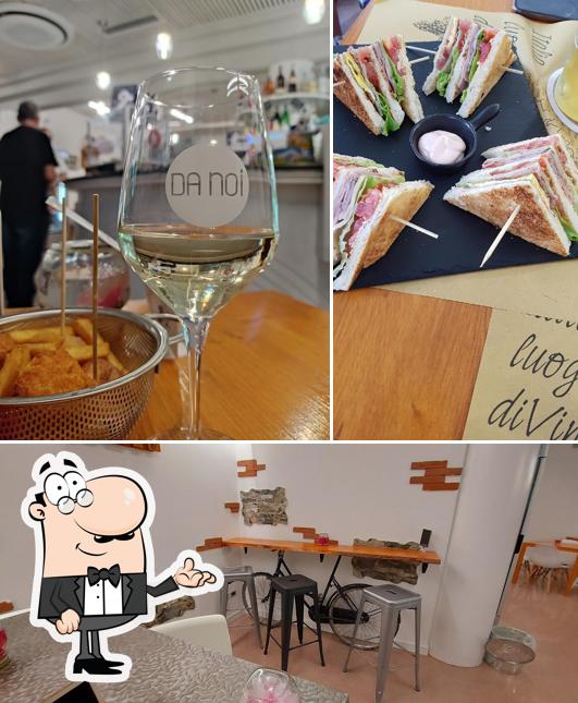 Tra le varie cose da Snack bar Da Noi si possono trovare la interni e sandwich