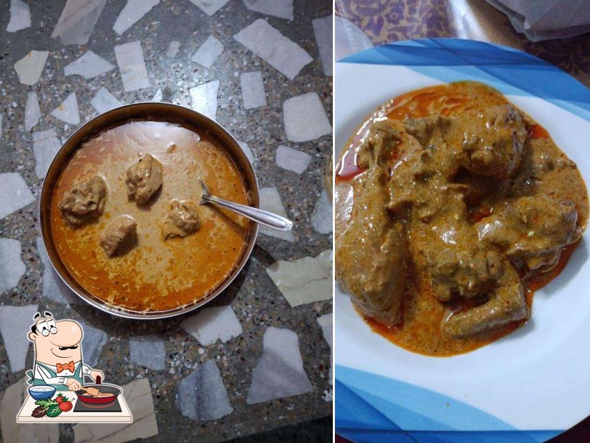 Chicken curry at Lucknow Handi Chicken