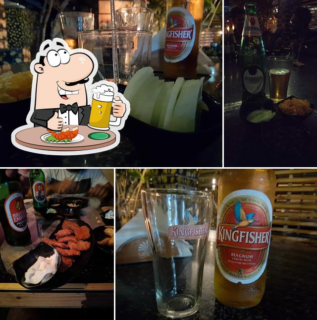 Order a pint of light or dark beer