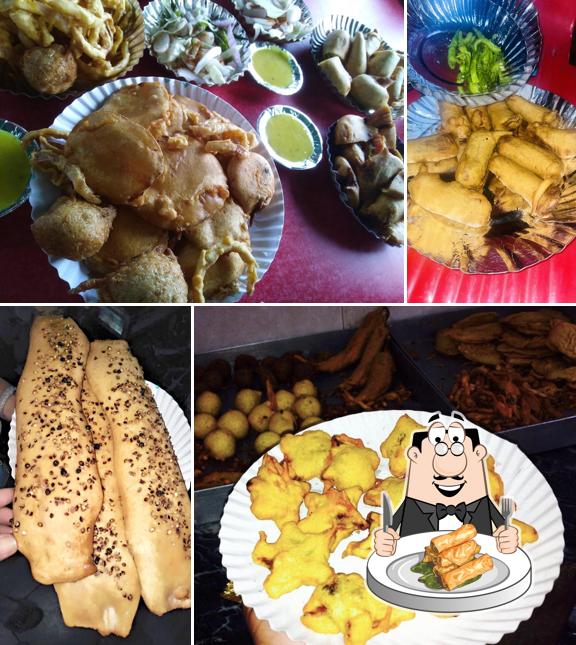 Spring rolls at Panchwati Bhajiya Corner