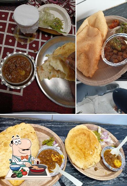 Chicken curry at Kake de chole bhature