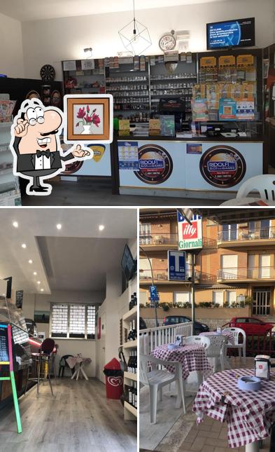 Gli interni di BeKer tabaccheria/caffé