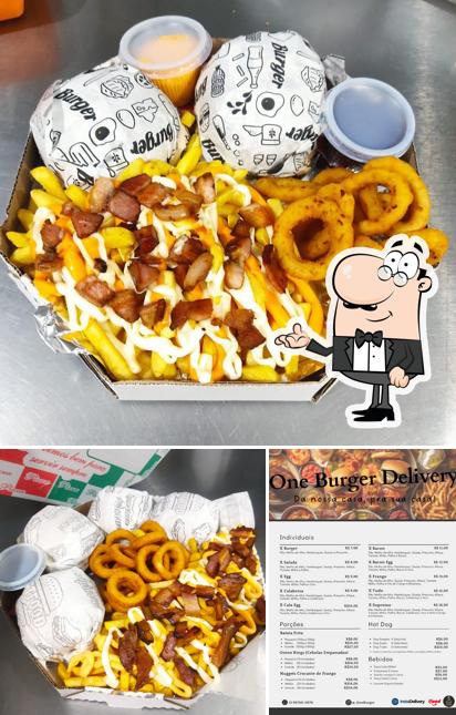 A interior e bebida do restaurante