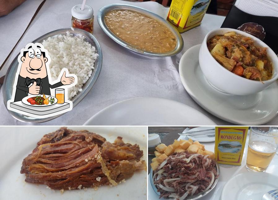 Sanduíche de carne de porco desfiada em Bar da Amendoeira