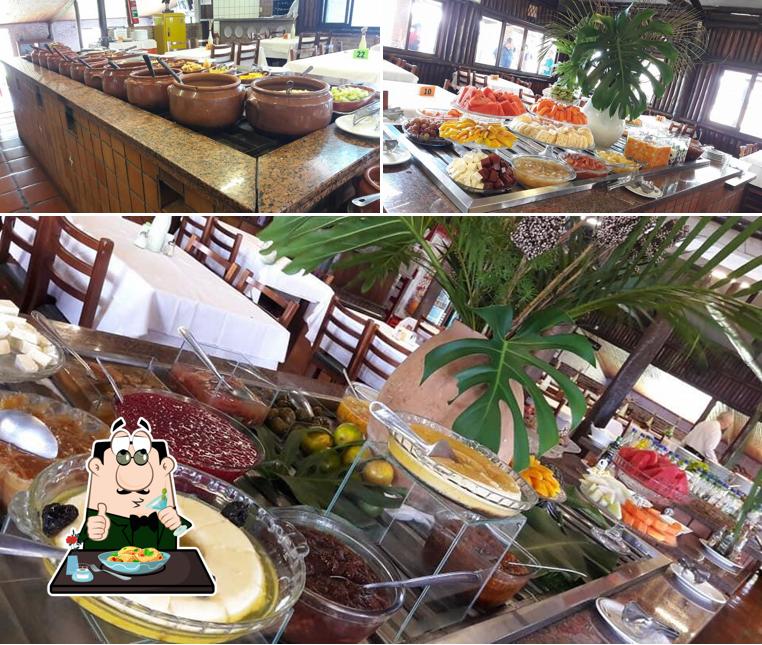 Comida em Restaurante Rancho Caipira