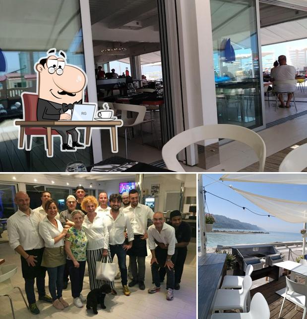 Installez-vous à l'une des tables de Restaurant Bar Pizzeria La Vela