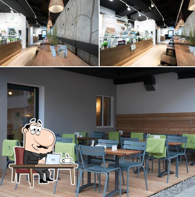 Dai un'occhiata agli interni di dean&david Bowls, Salate, Curries & Snacks in Zug