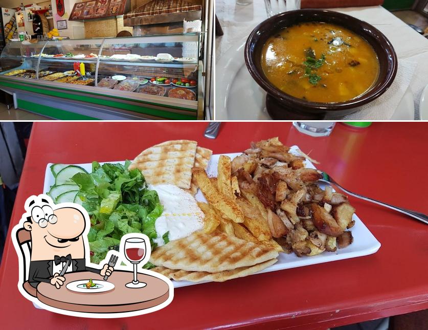 Nourriture à Fisi Restaurant - Traditional Food