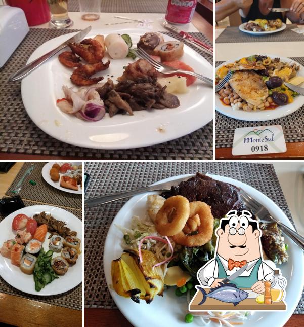 Salmão grelhado em Monte Sul Restaurante (Unidade Centro)