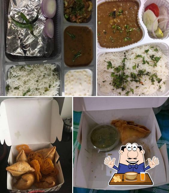 Meals at Mucchad's SamosaZz & More