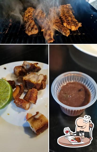 Experimente refeições de carne no Tasca Beach Club