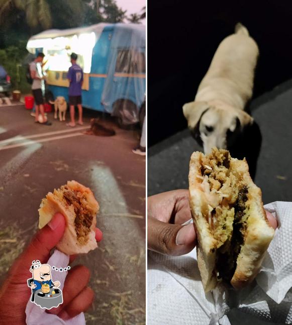 Meals at Carrey's Cutlet Bread (Remedious)