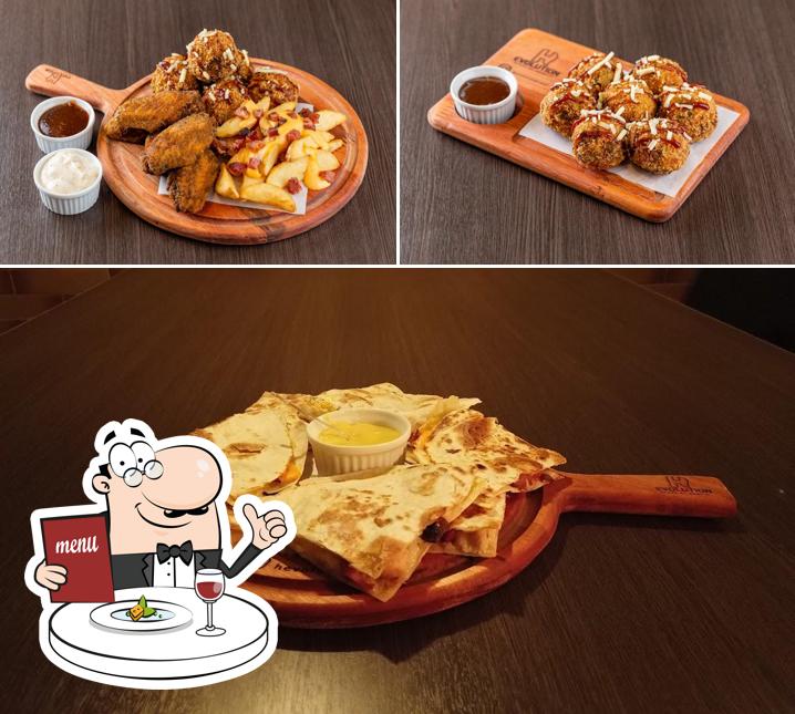 O Hevolution se destaca pelo comida e bebida