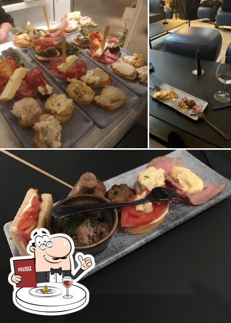 Tapas al Smalls Club