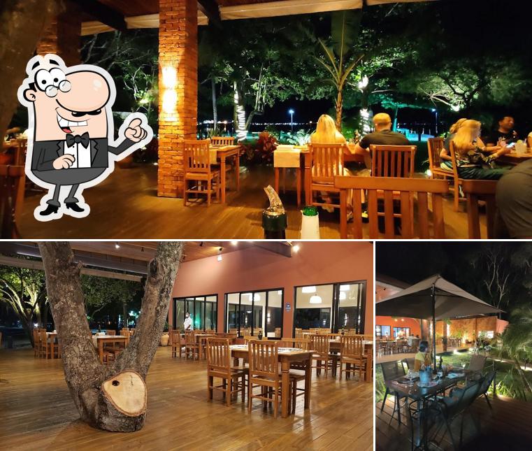 O interior do Convés Ilhabela