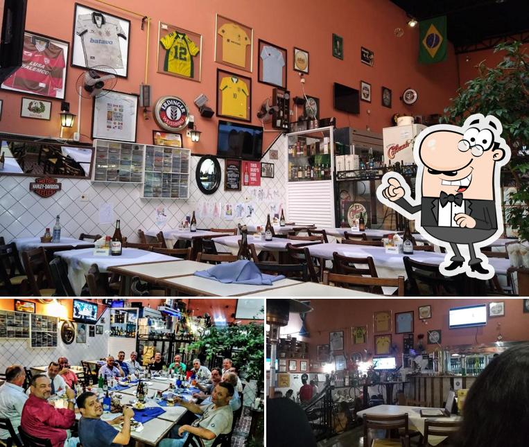 O interior do André Bar