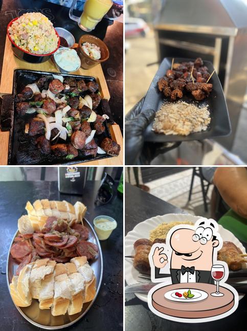 Platos en Badumu - Rockbarrr - bar espetos - cervejas - bar de rock cumbica - drinks - show ao vivo - porções