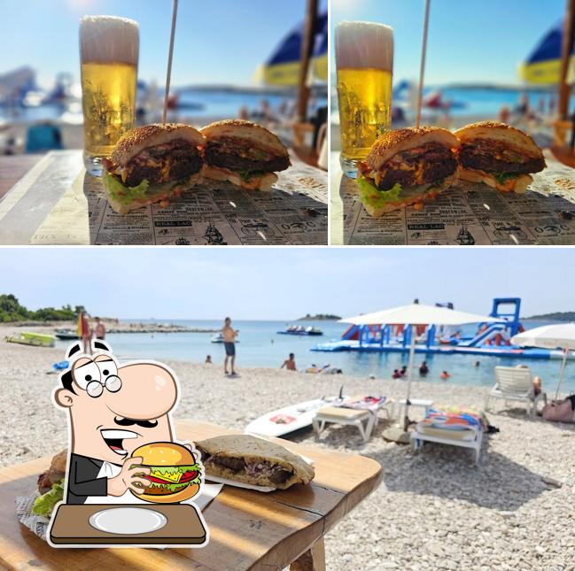 Prova un hamburger a Veseli Viking