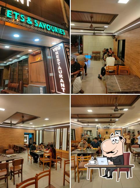 The interior of Sree Arul Jyothi (Veg Restaurant)
