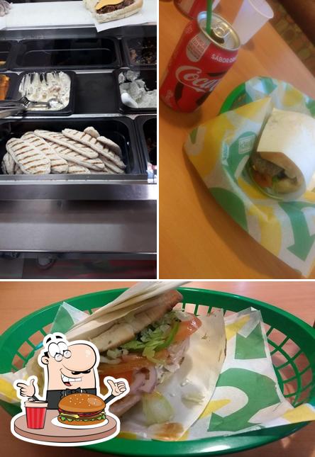 Experimente um hambúrguer no Subway
