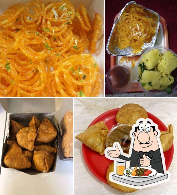 Meals at Mucchad's SamosaZz & More