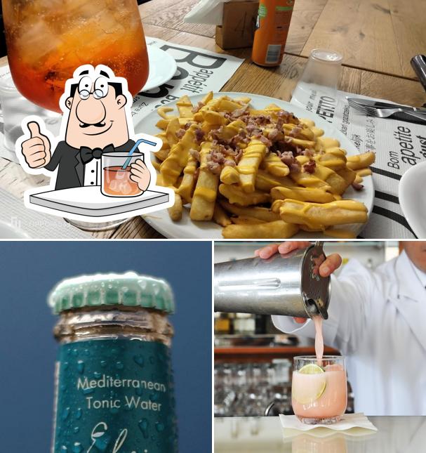 La bevanda e cibo del ristorante