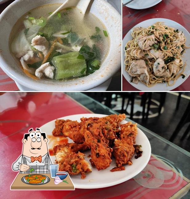 Chicken wings at Hongkong Chinese Restaurant