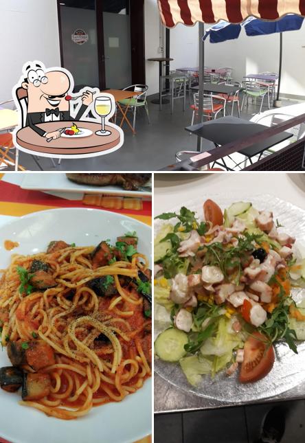 La foto di cibo e interni da Mamma Mia