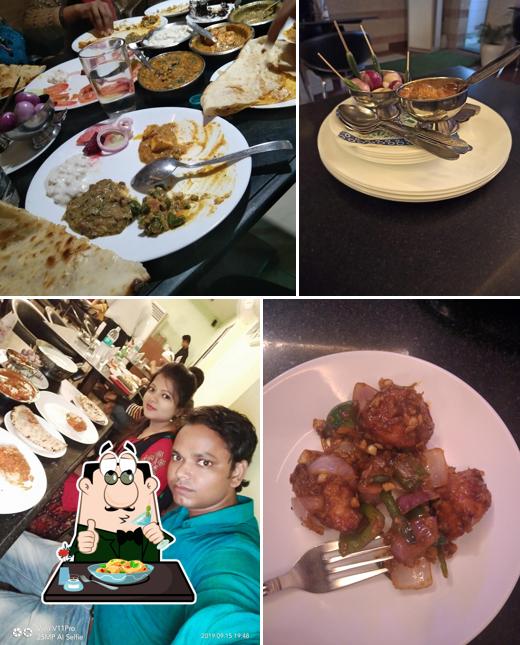 Food at Kha-Lo Restaurant