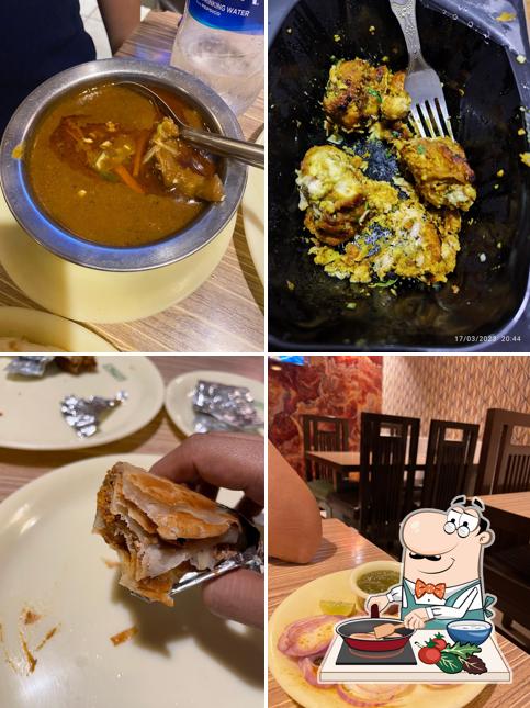 Chicken curry at Alkauser mughlai foods