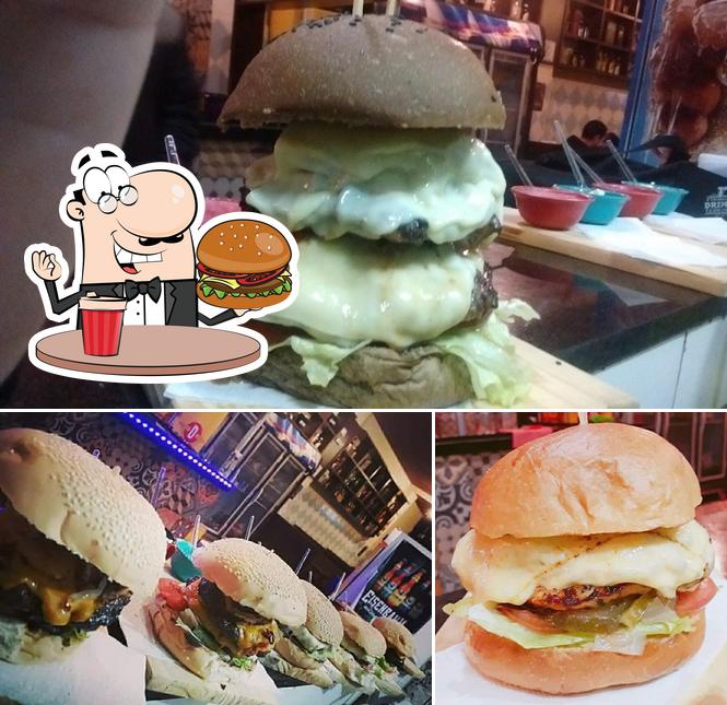 Os hambúrgueres do Ribs Bar.B.Q Hamburgueria & Costelaria irão saciar diferentes gostos