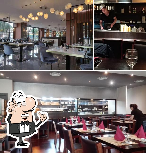 Dai un'occhiata agli interni di Sakura