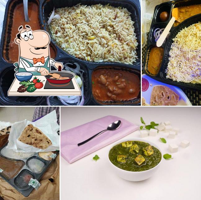 Chicken curry at Lunchbox - Meals & Thalis