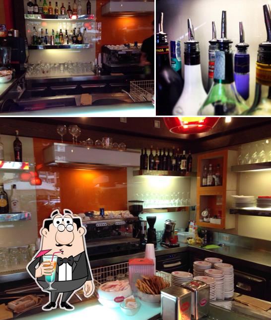 Prenditi un drink a Caffè Morini