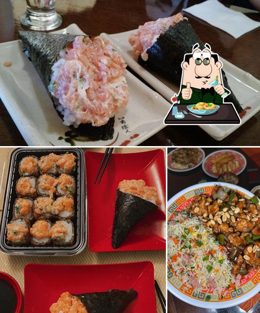 Platos en Yakisobarão