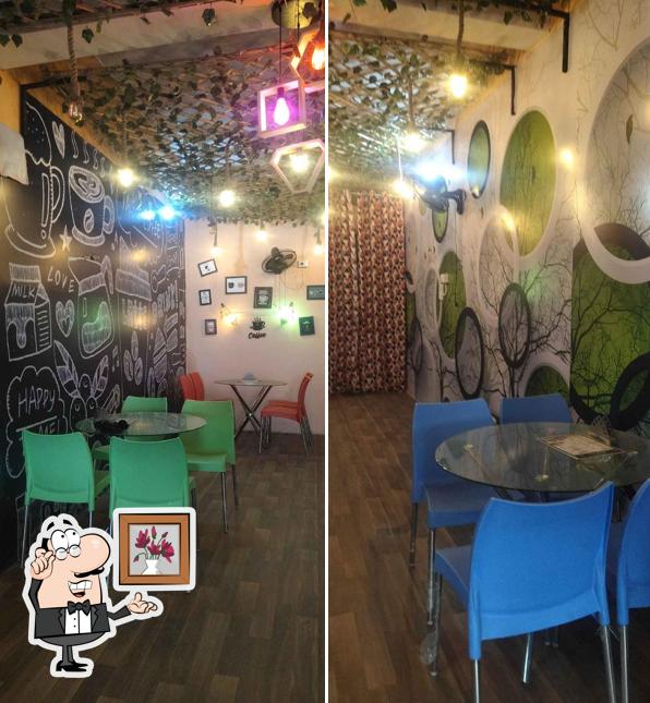 Natural Juice Bar & Cafe