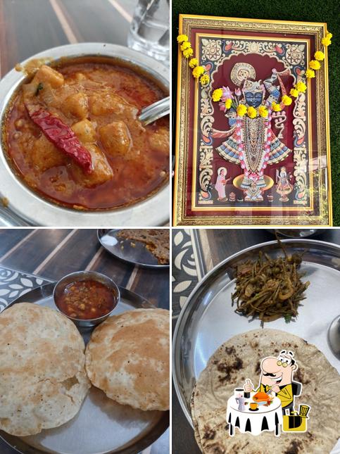 Food at SHRI NATH RESTAURANT Pure Veg Best Rajasthani Gujrati Punjabi Best for Groups under Rs.200