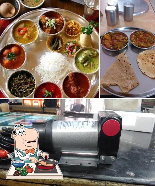 Chicken curry at Akshar Restaurant