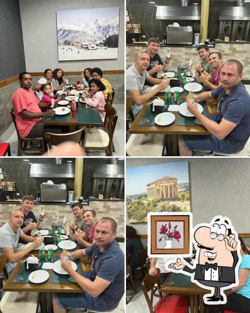 O interior do Da Rosa Delícias