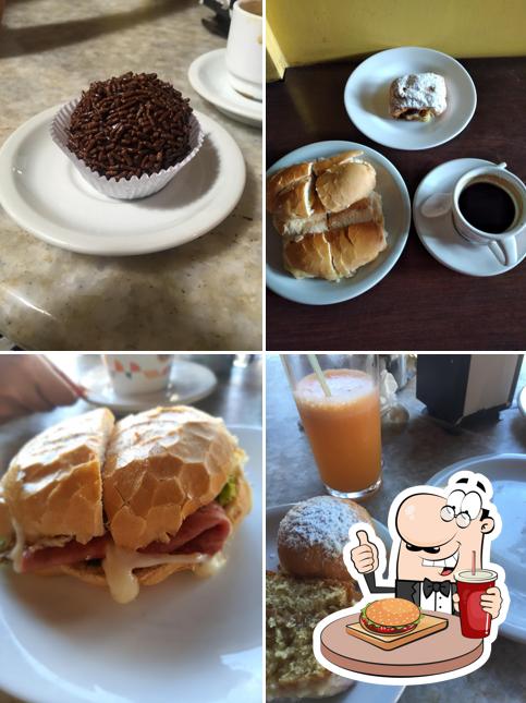 Experimente um hambúrguer no Casa de Farinha Pipa