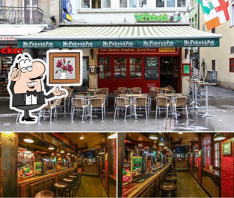 Dai un'occhiata agli interni di Mr. Pickwick Pub Basel