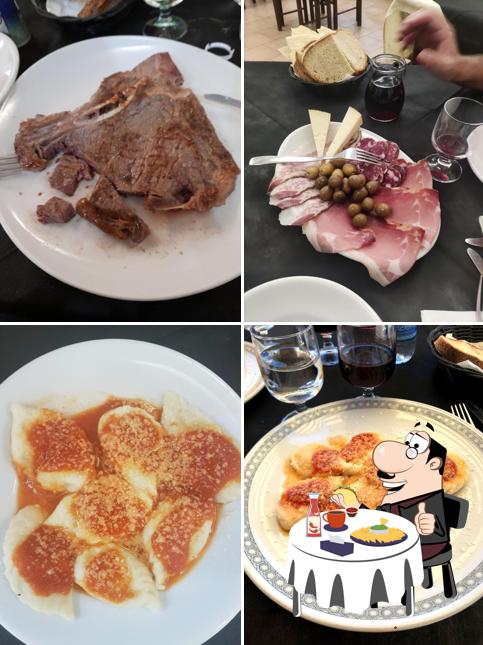 Piatto di formaggi al Bar Pizzeria Ristorante "Da Corrado" di Deidda Corrado