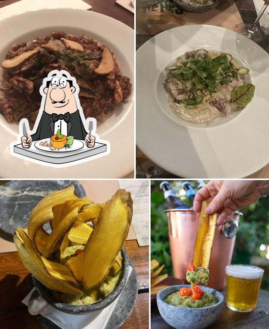 Platos en Restaurante Banana Verde