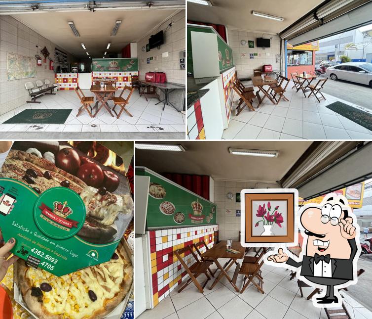 Veja imagens do interior do Pizzaria Rainha Caminho do Mar