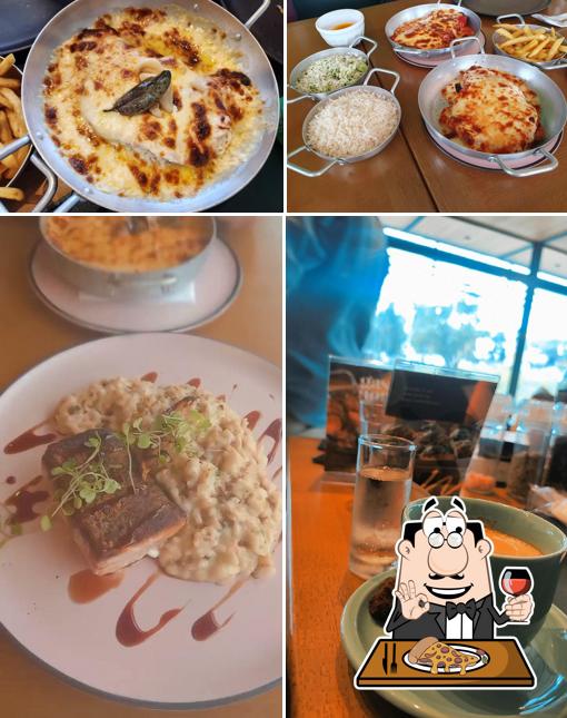 Consiga pizza no Mamoru Restaurant and Coffee