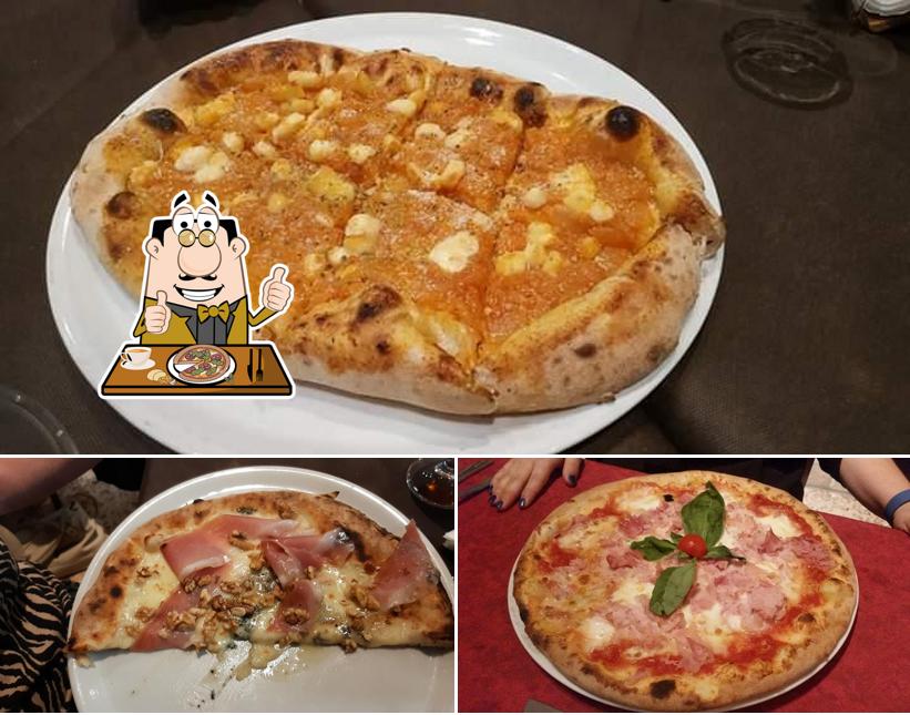 Scegli una pizza a Il Ragno - Pizzeria
